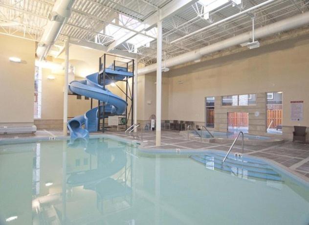 Parkland301 Sunlit 2,000 Ft² Penthouse With Mtn View Appartement Canmore Buitenkant foto