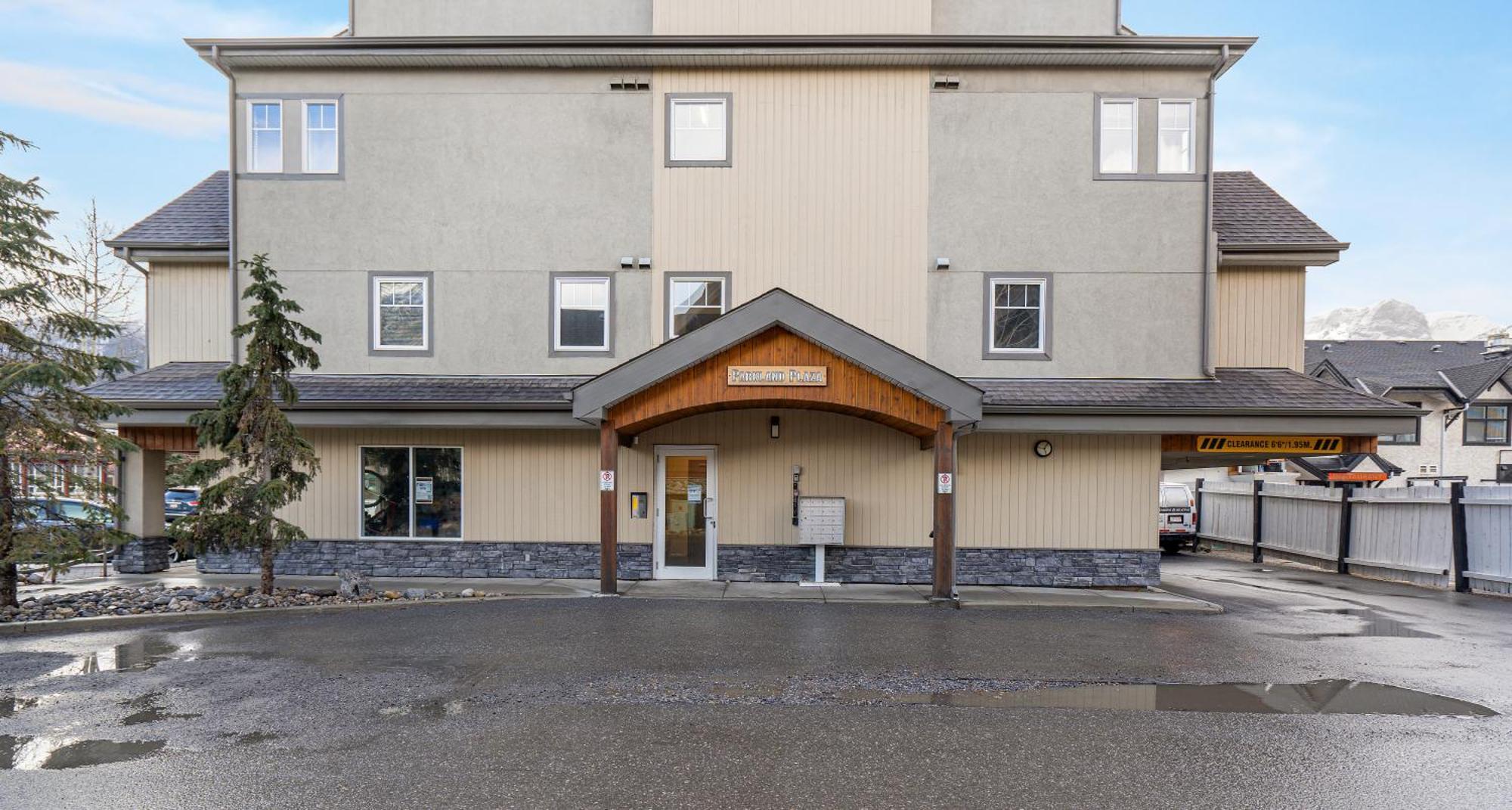 Parkland301 Sunlit 2,000 Ft² Penthouse With Mtn View Appartement Canmore Buitenkant foto