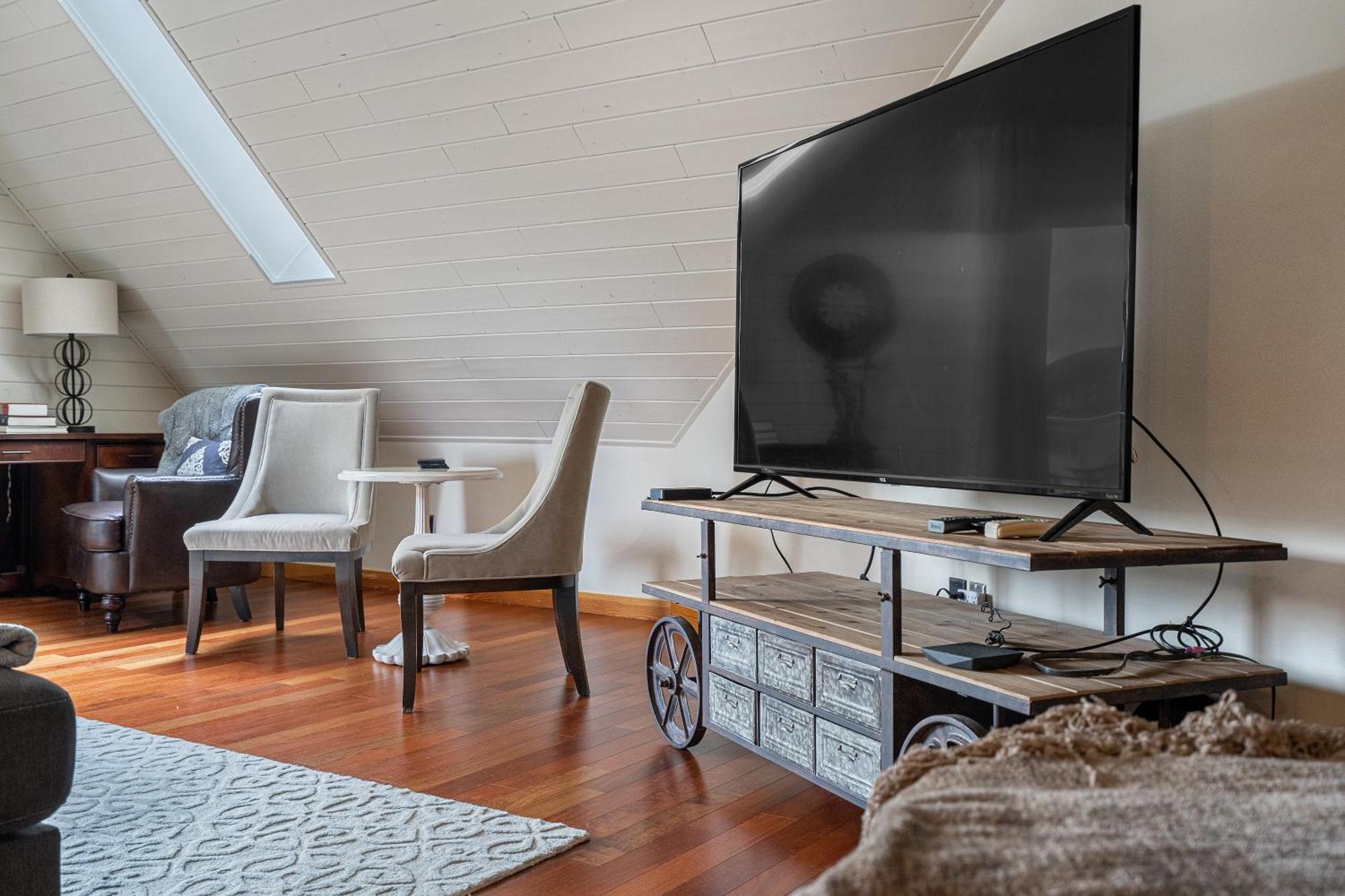 Parkland301 Sunlit 2,000 Ft² Penthouse With Mtn View Appartement Canmore Buitenkant foto